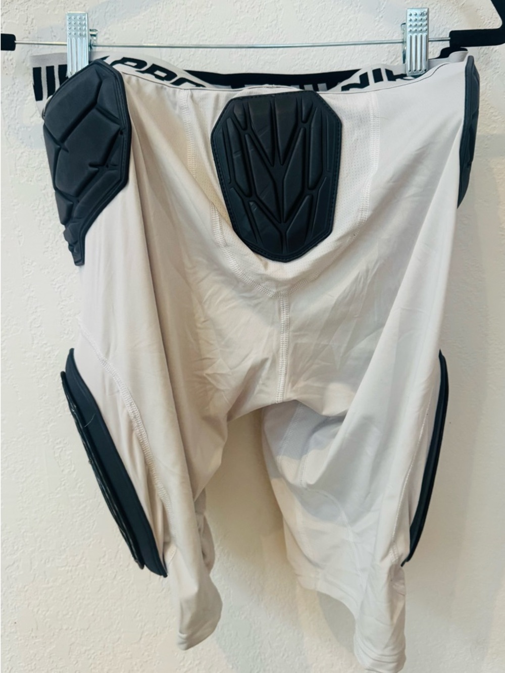 Nike Pro HyperStrong Mens padded football girdle compression shorts - Picture 2 of 7